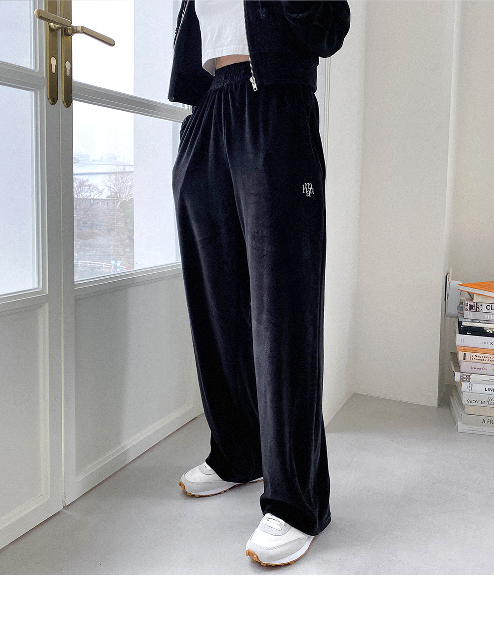 ●muahmuah● Point Velvet Training Pants Black _MUP22414_ MUSINSA | MUAHMUAH Point Velvet Training Pants [4 Colors]