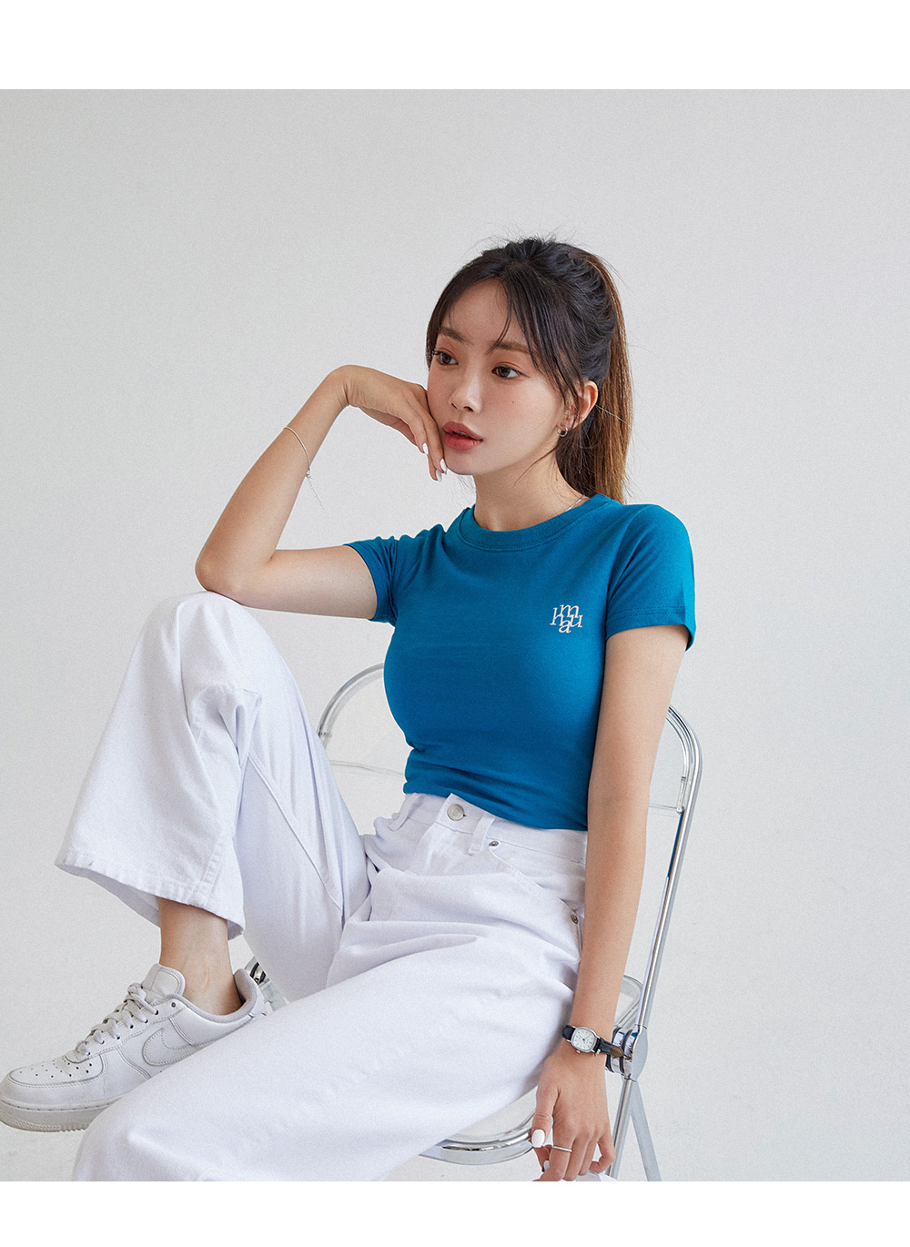 무아무아(MUAHMUAH) 스티치로고 베이직 티셔츠 [블루] - 사이즈 & 후기 | 무신사