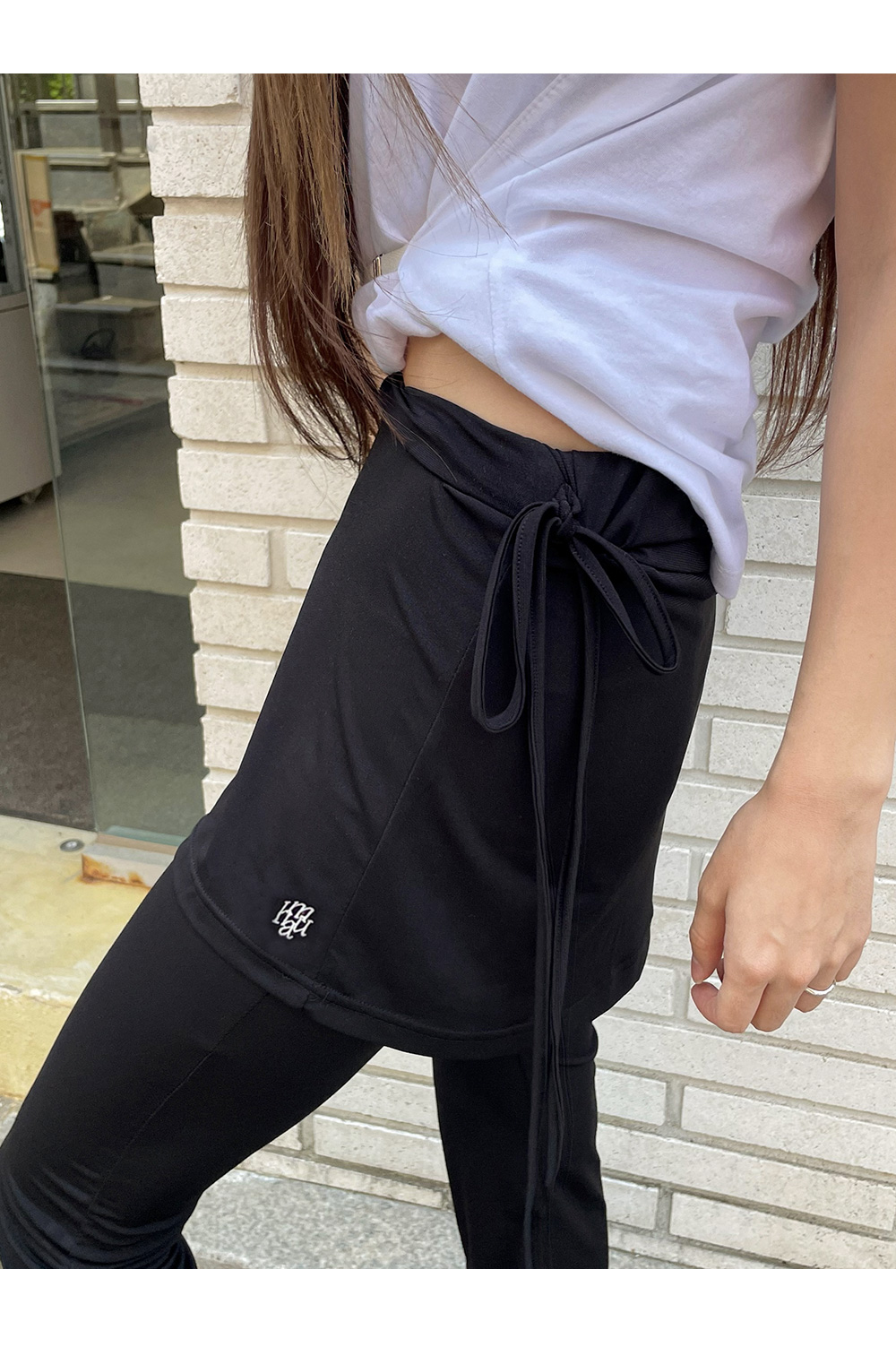MUSINSA | MUAHMUAH Layered String Skirt Pants [Black]