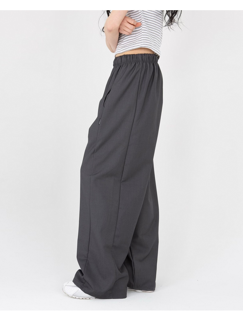 MUSINSA | MUAHMUAH Wide TR banding slacks pants [Charcoal]