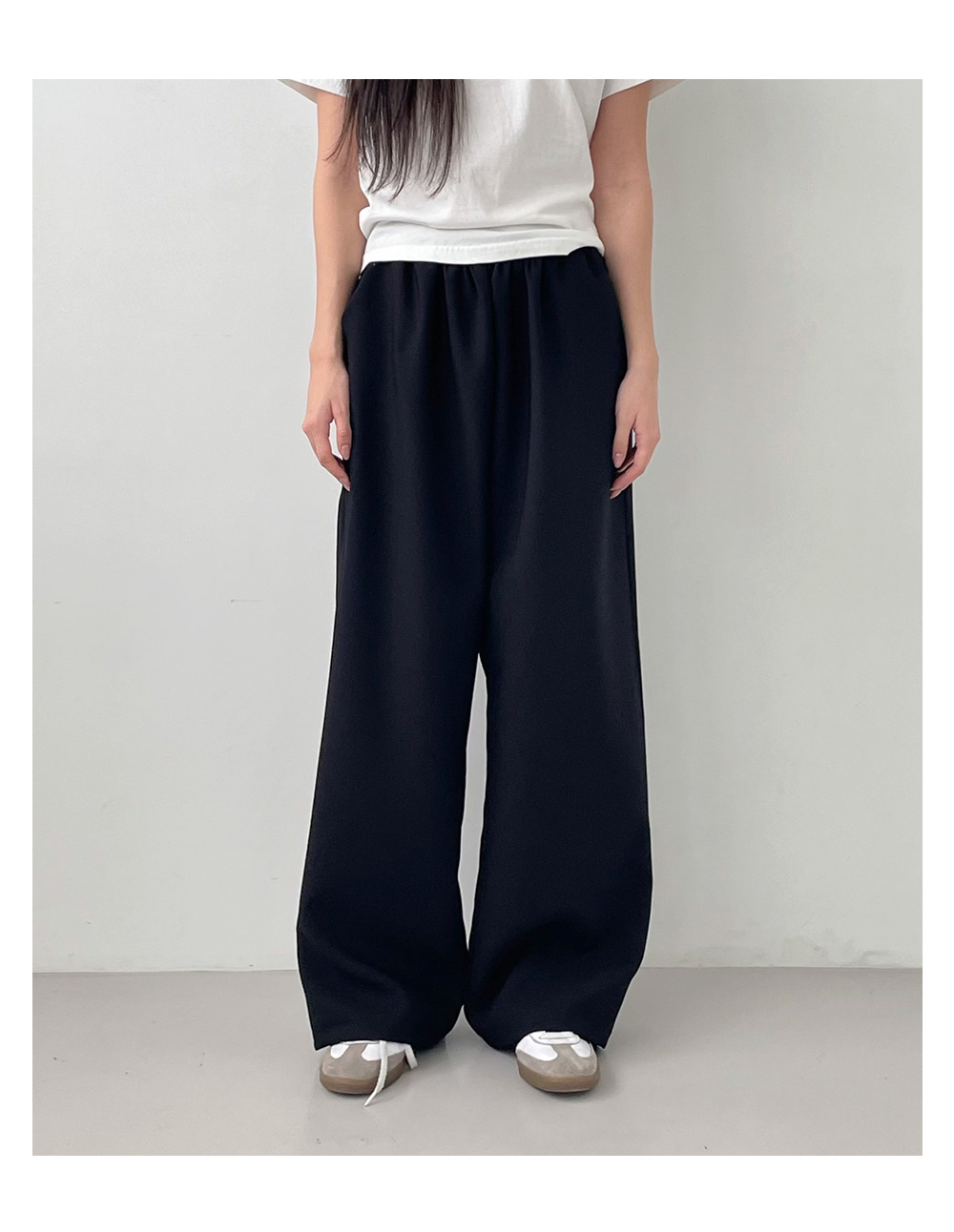 MUSINSA | MUAHMUAH Wide TR banding slacks [2 colors]