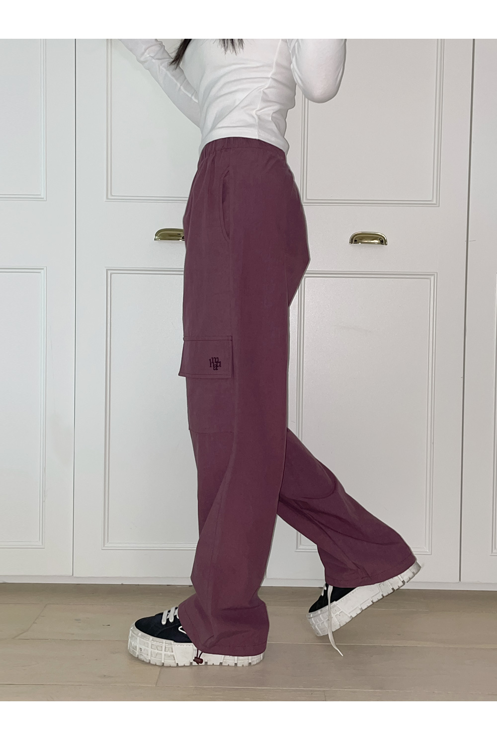 ●muahmuah● Pigment Cargo Banding Pants Burgundy _MUP24200_ MUSINSA | MUAHMUAH Pigment Cargo Banding Pants [2color]