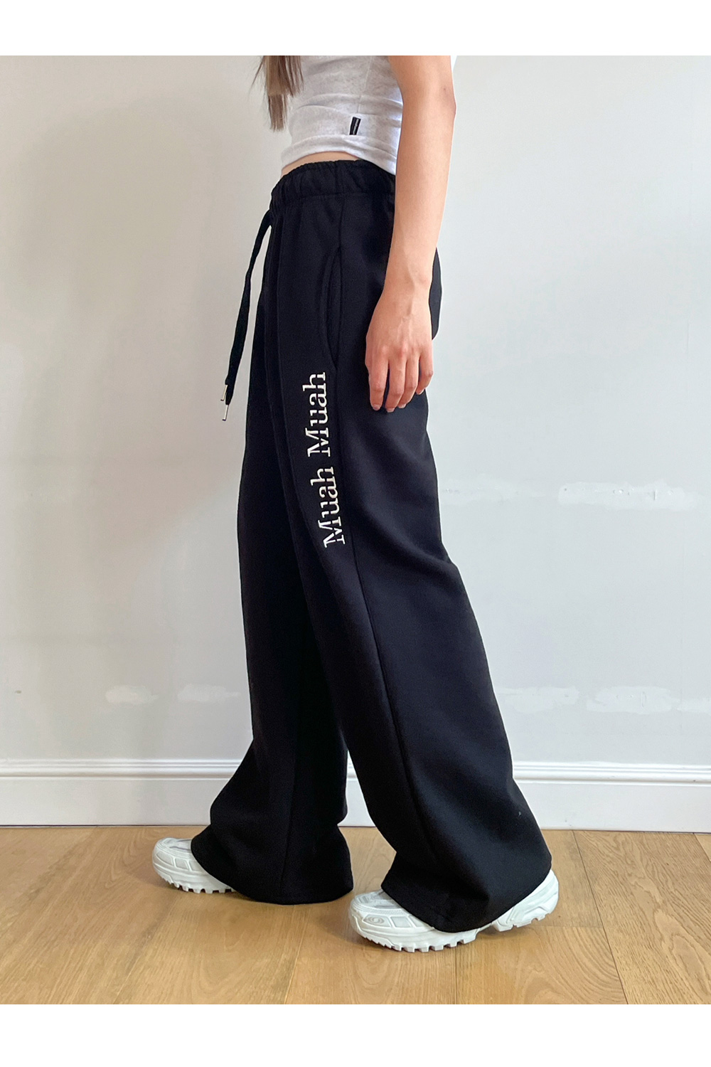 MUSINSA | MUAHMUAH [Juri/Fleece] Logo Stitch Wide Banding