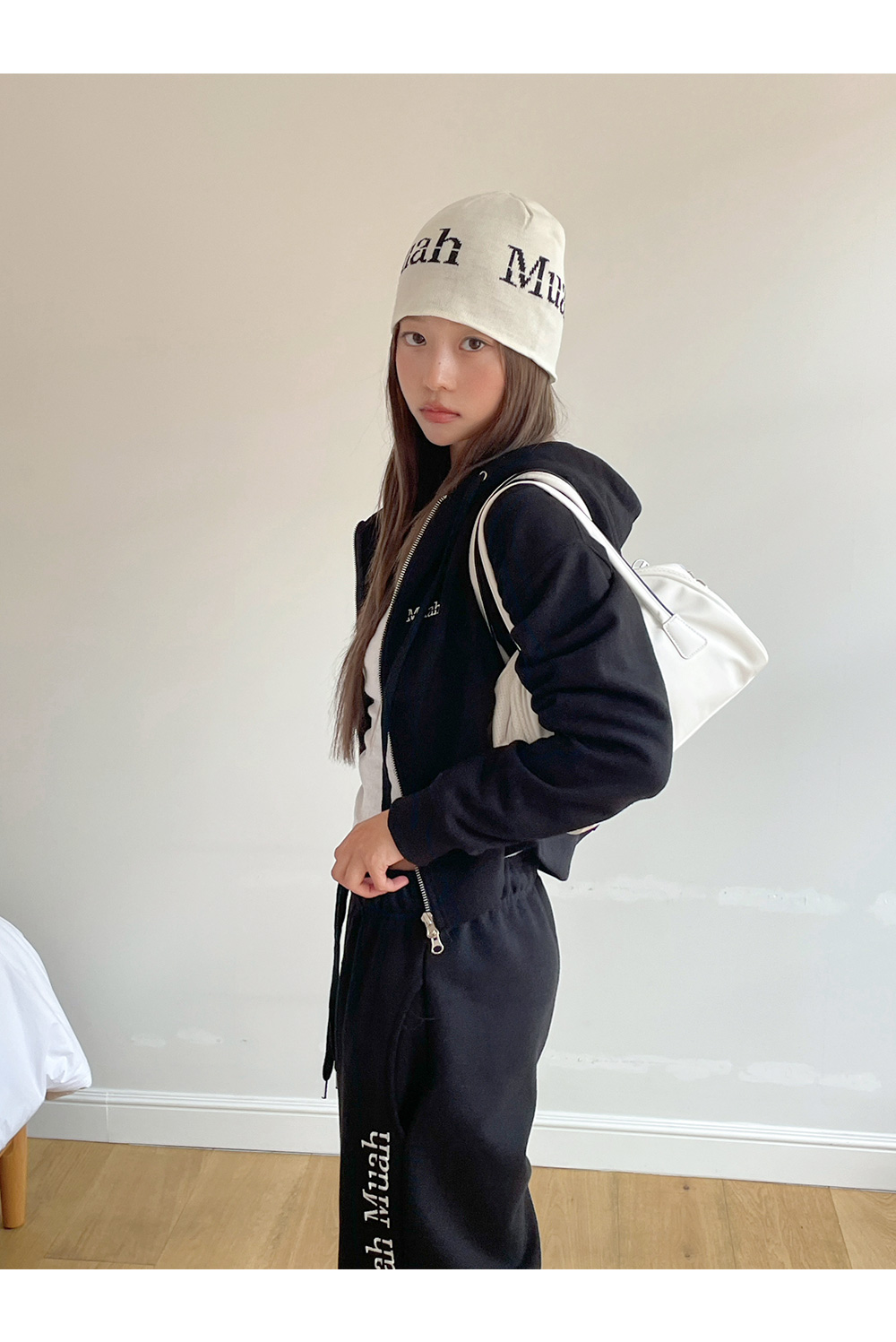 ★muahmuah★送料込★韓国 LOGO STITCH LINE WIDE BANDING PANTS MUSINSA | MUAHMUAH Logo stitch wide banding pants [black]