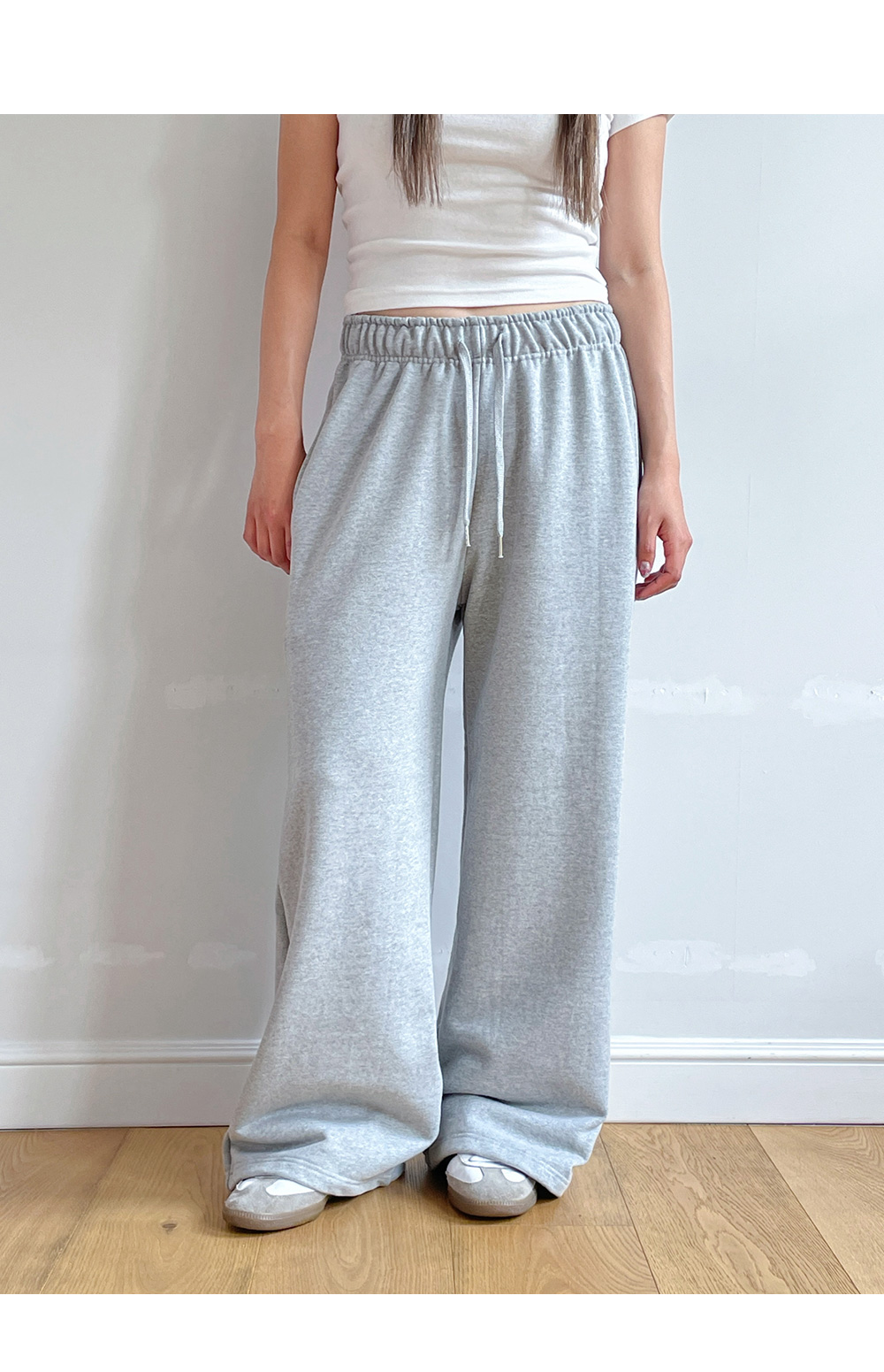 ★muahmuah★送料込み★韓国★LOGO STITCH WIDE BANDING PANTS muahmuah LOGO STITCH WIDE BANDING PANTS | WY Store