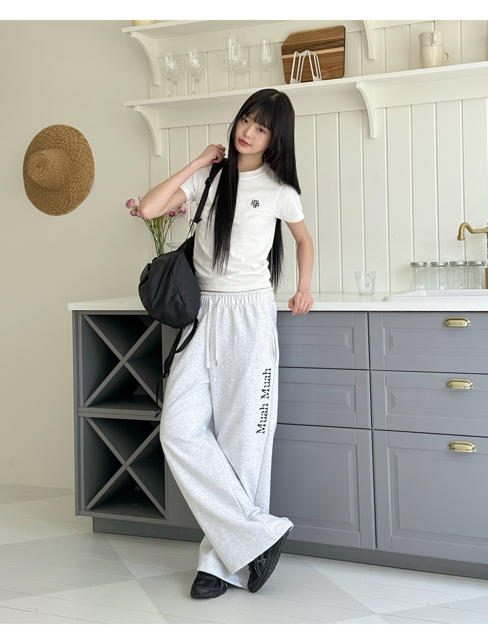 ●muahmuah● Logostitch wide banding pants white melange _MU MUSINSA | MUAHMUAH Logostitch wide banding pants [white melange]