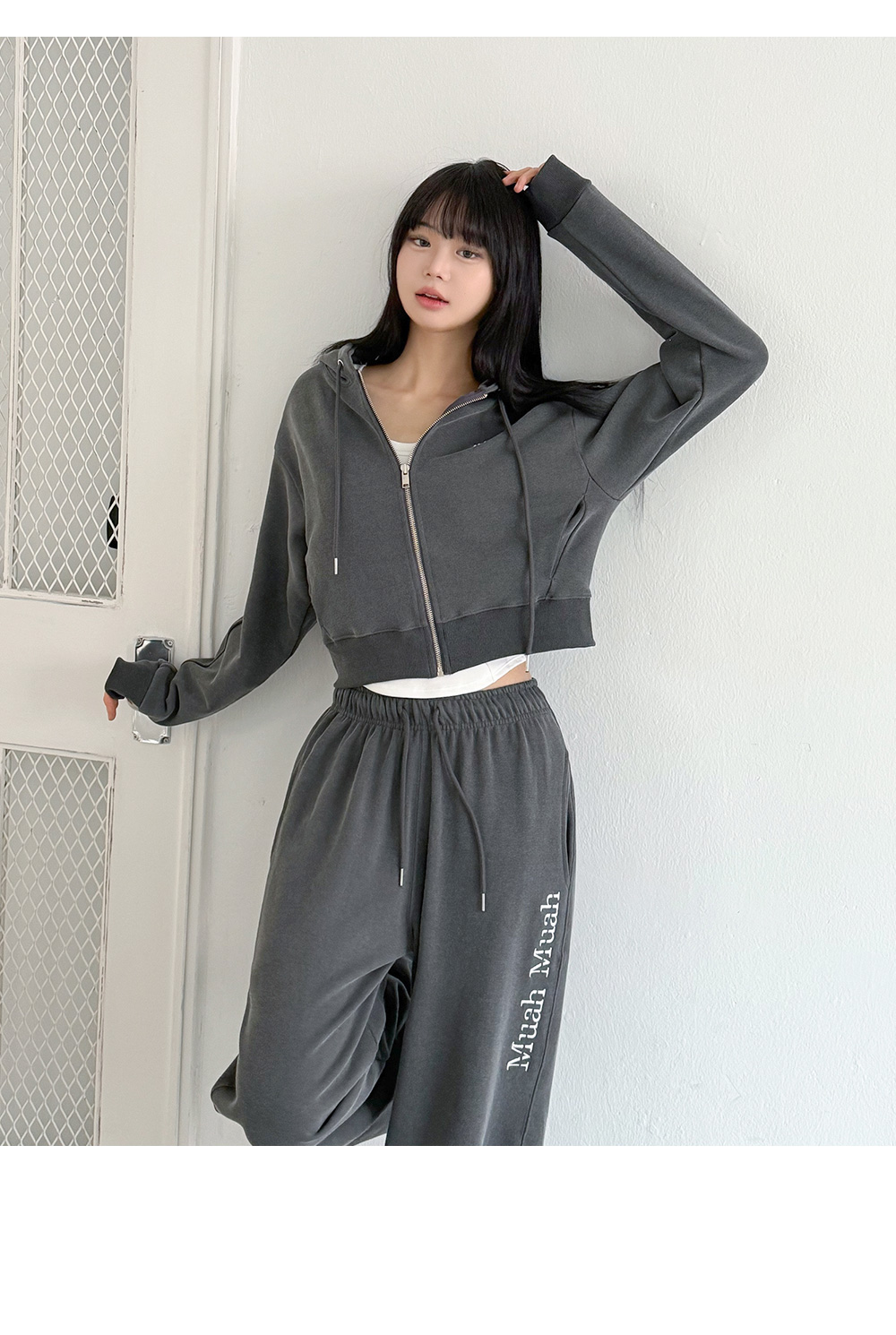 ●muahmuah● Logo Pigment Wide Banding Pants Charcoal MUP258 MUSINSA | MUAHMUAH Logo Pigment Wide Banding Pants [Charcoal]