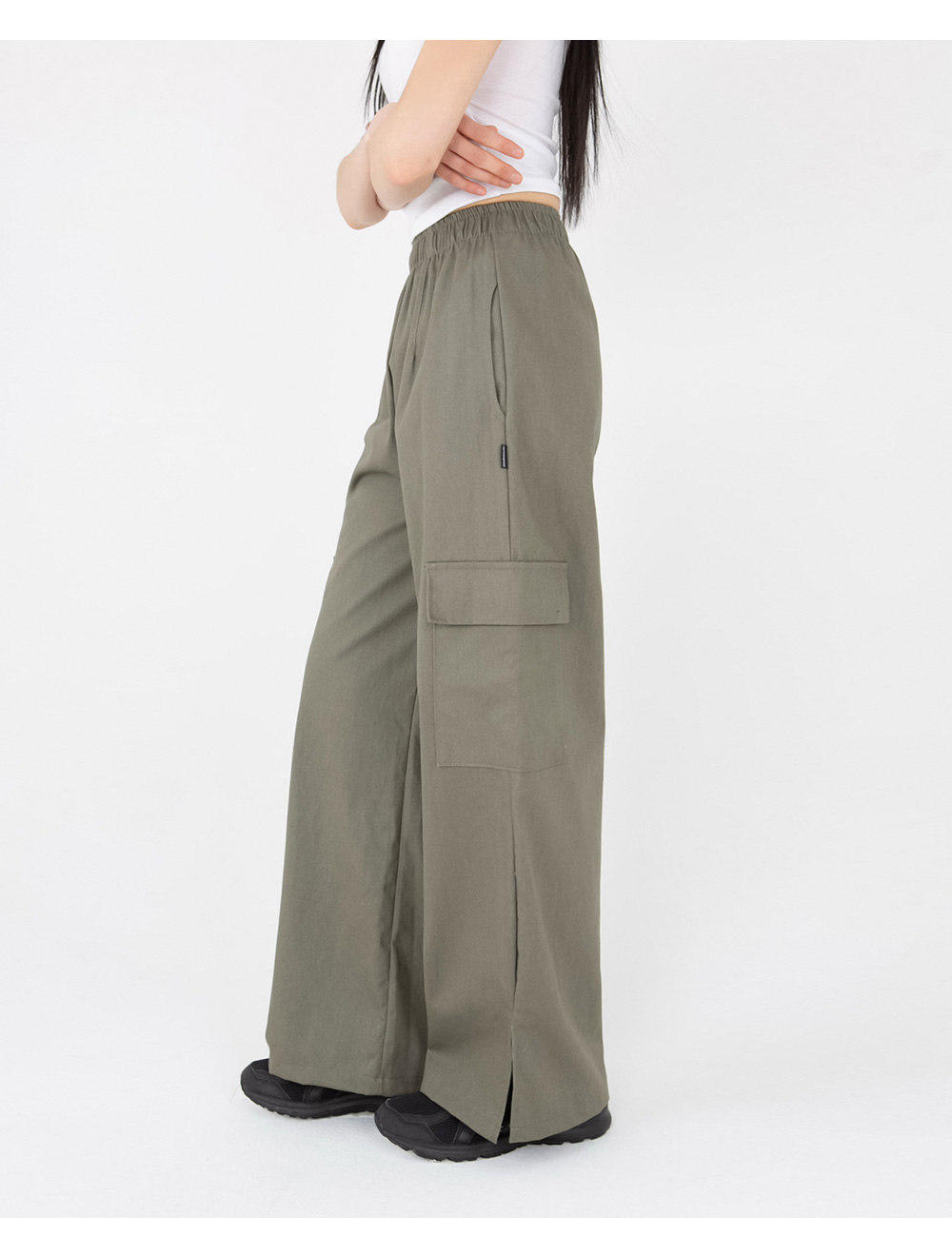 ●muahmuah● Point slit cargo banding pants khaki MUP25806 MUSINSA | MUAHMUAH Point Slit Cargo Banding Pants [2 Colors]