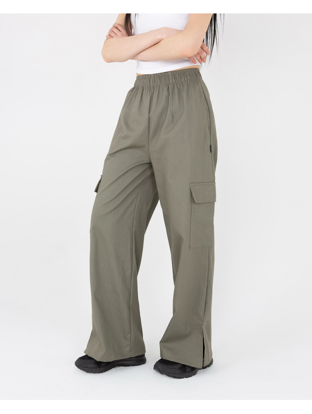 ●muahmuah● Point slit cargo banding pants khaki MUP25806 MUSINSA | MUAHMUAH Point Slit Cargo Banding Pants [2 Colors]