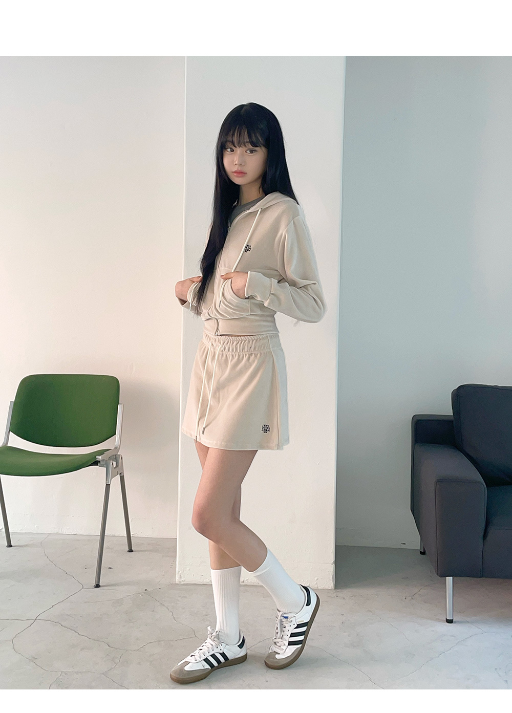 【muahmuah】24fw VELOUR TRAINING SKIRT MUSINSA | MUAHMUAH Velour Training Skirt [Pink]