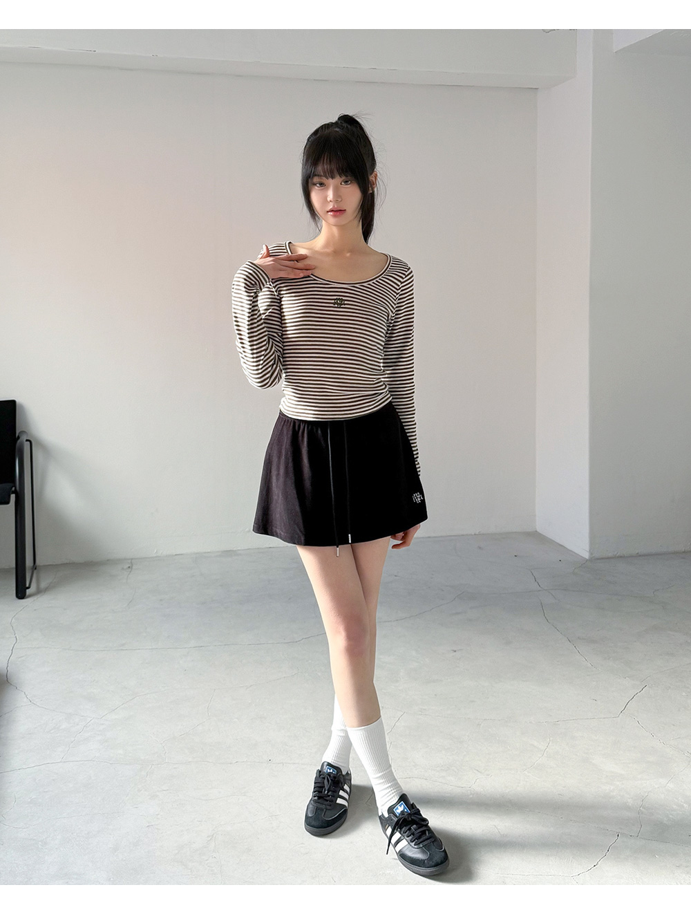 ●muahmuah● VELOUR TRAINING HOODZIPUP SKIRT SET UP MUSINSA | MUAHMUAH [SET] Velour Training Hooded Skirt Set [4