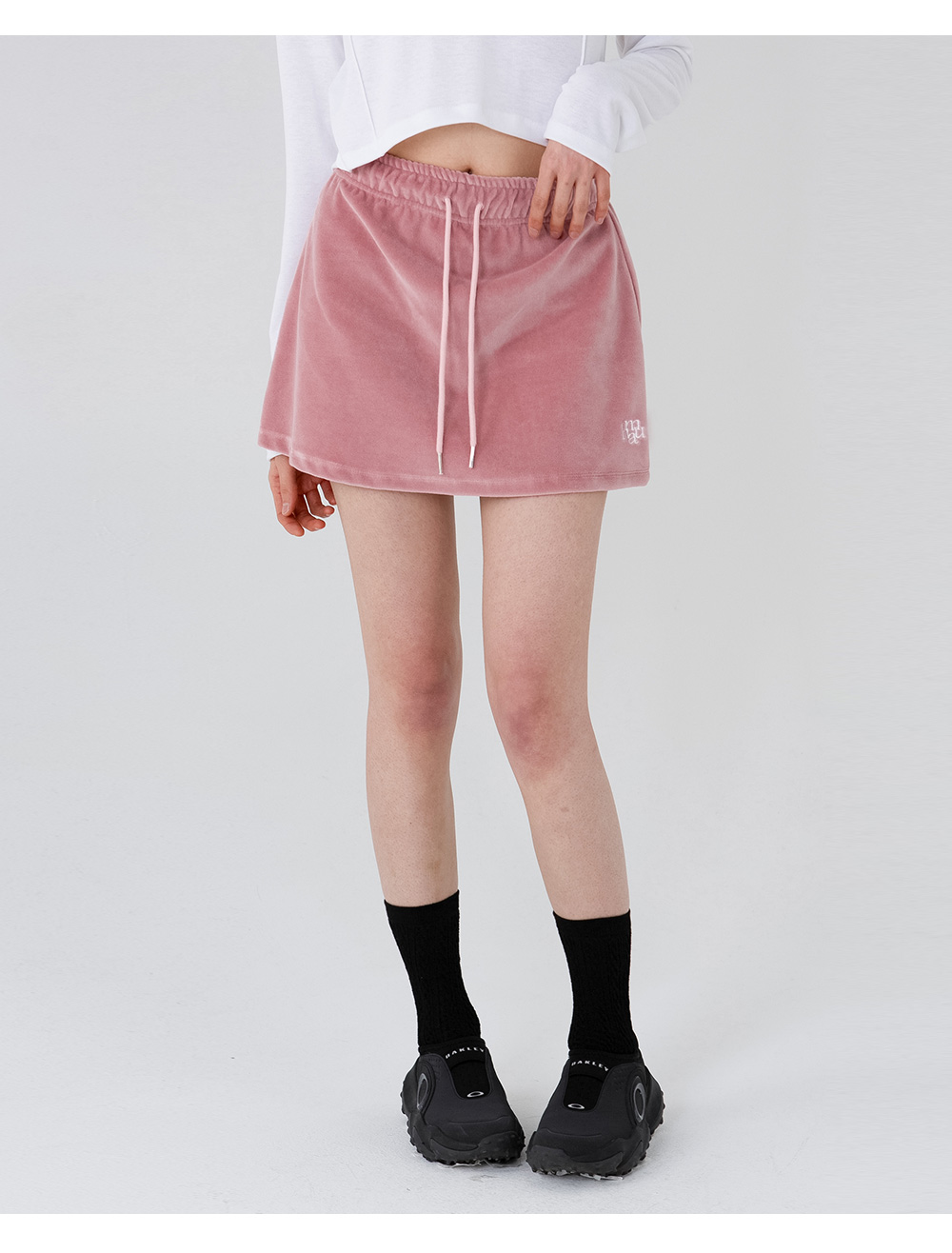 【muahmuah】24fw VELOUR TRAINING SKIRT MUSINSA | MUAHMUAH Velour Training Skirt [Beige]
