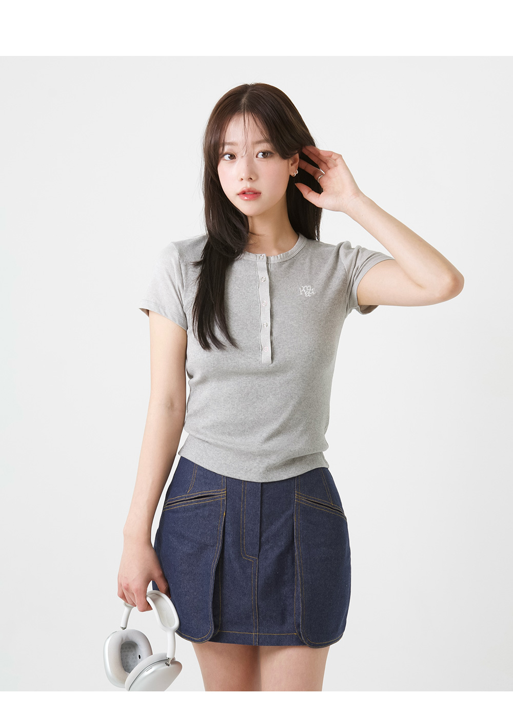 ★muahmuah★ HALF OPEN LOGO HALF T-SHIRT GREY MUAHMUAH - HALF OPEN LOGO HALF T-SHIRT (BLACK)